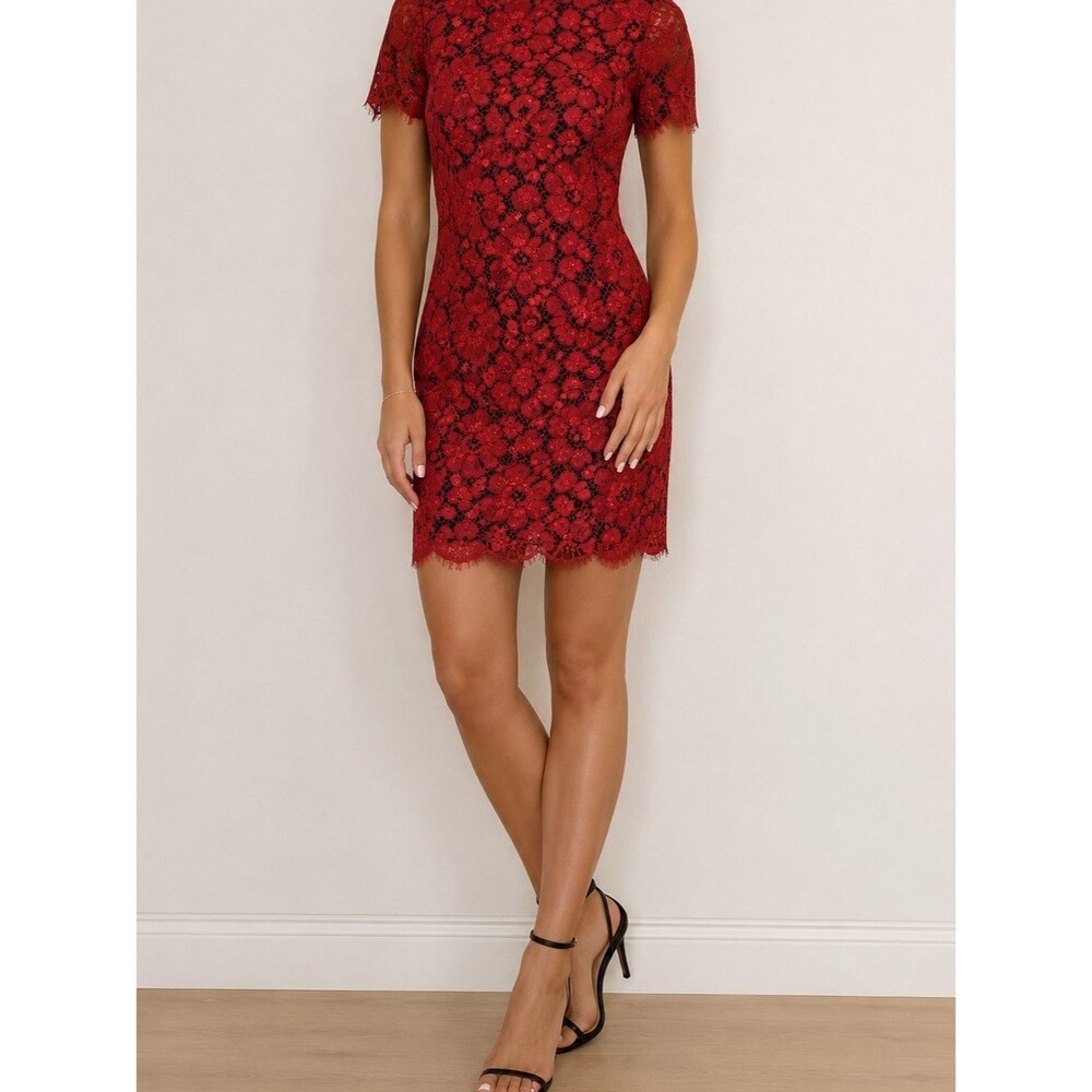 Betsey Johnson Red Floral Lace Sheath Dress Women's Size 4 Mock Neck Short Sleev